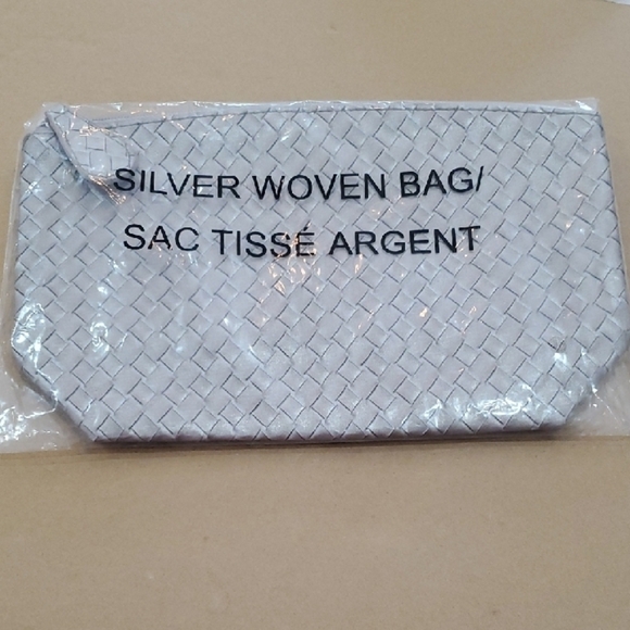Avon Silver Cosmetic Bag - Picture 5 of 5